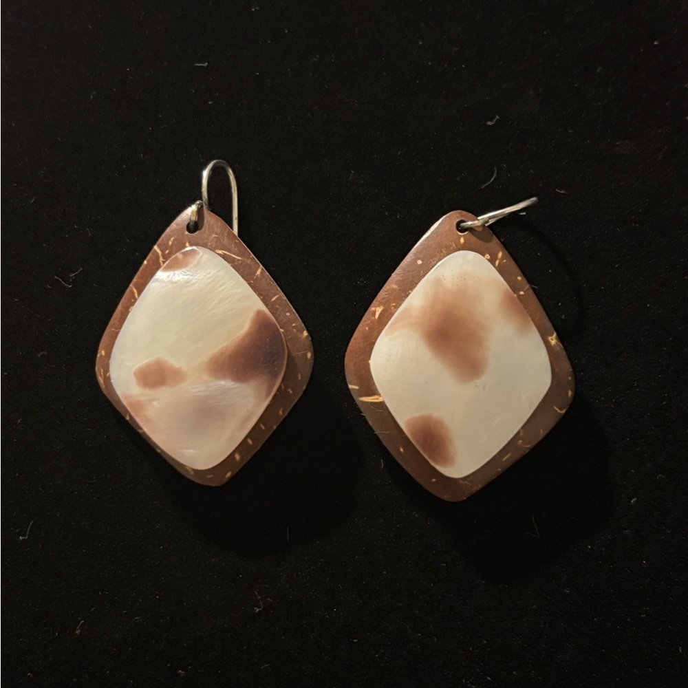 Elegant Brown and Cream Geometric Earrings